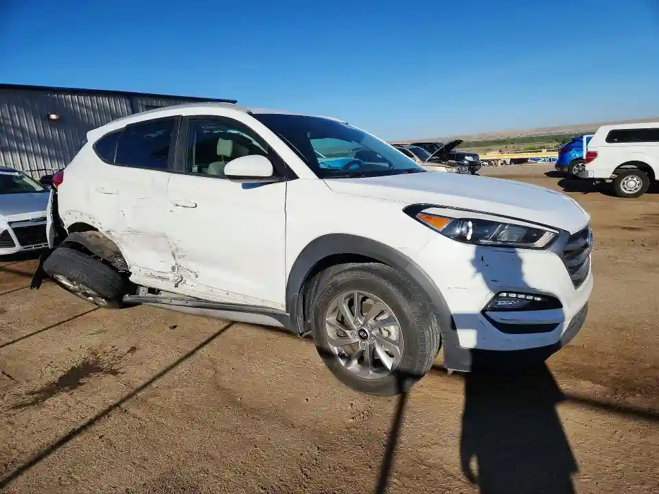 KM8J33A45JU743547 2018 HYUNDAI TUCSON-3