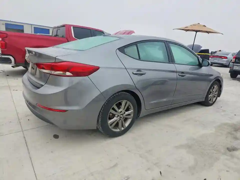 5NPD84LF5JH261436 2018 HYUNDAI ELANTRA-2