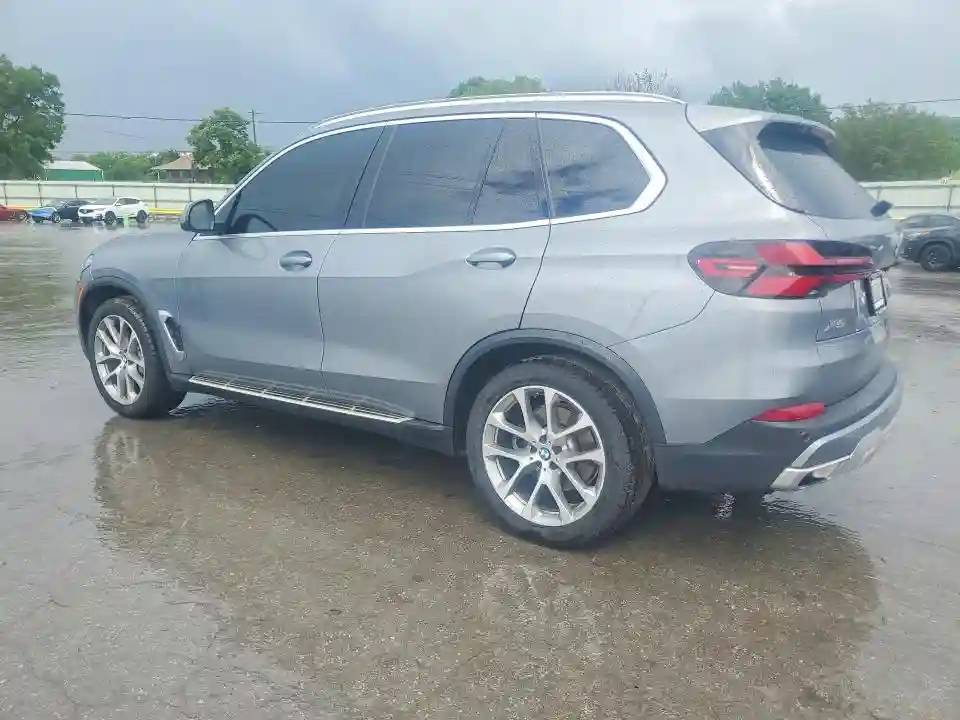 5UX13EU02R9S54075 2024 BMW X5-1