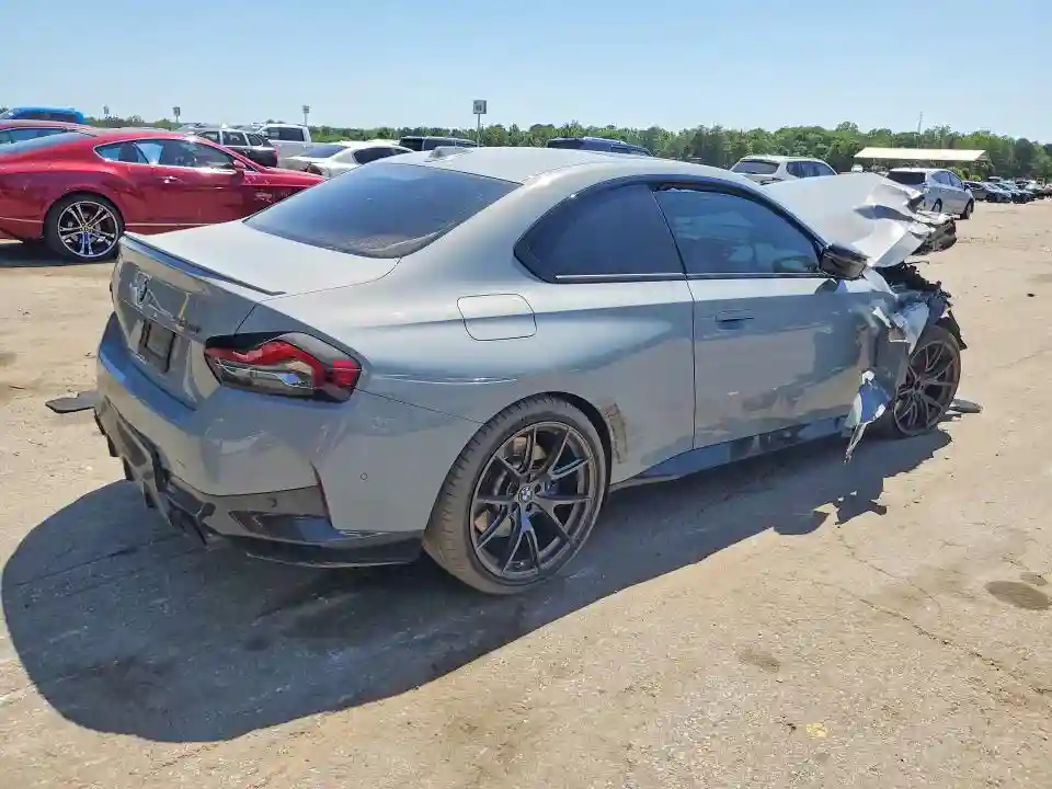 3MW43CM09R8D98359 2024 BMW M2-2