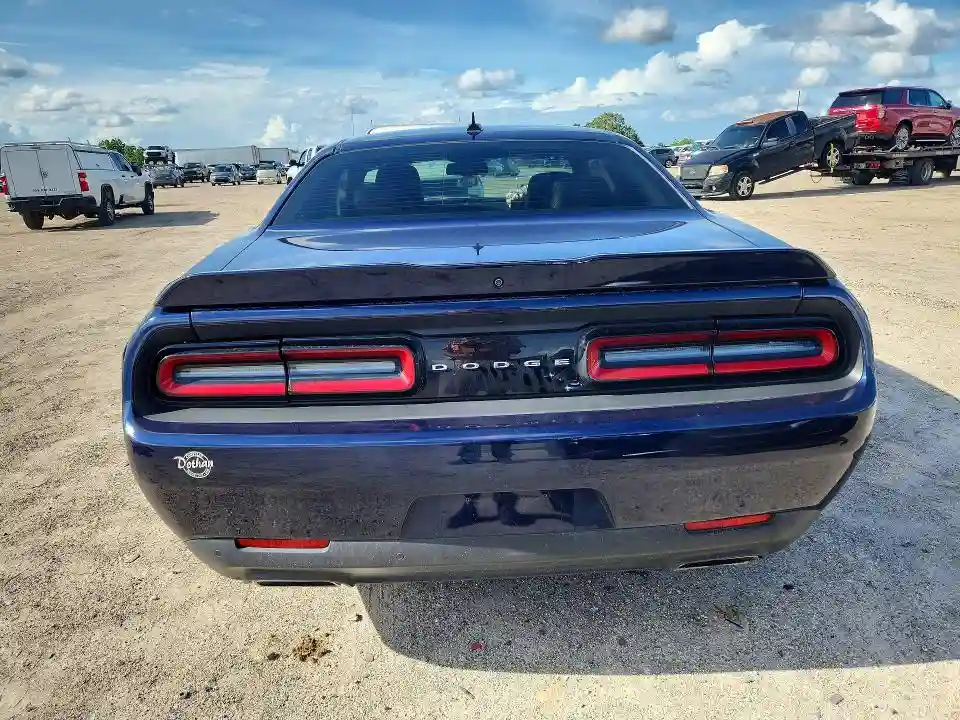 2C3CDZBT8HH627196 2017 DODGE CHALLENGER-5