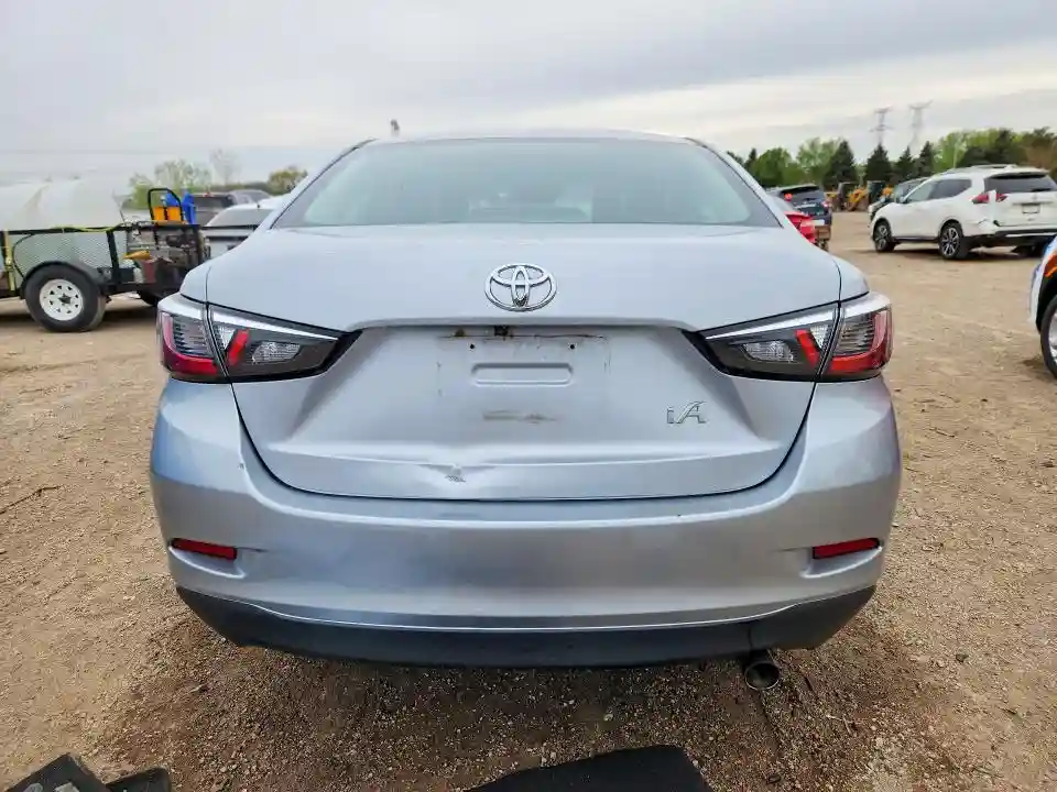 3MYDLBYVXHY175489 2017 TOYOTA YARIS-5