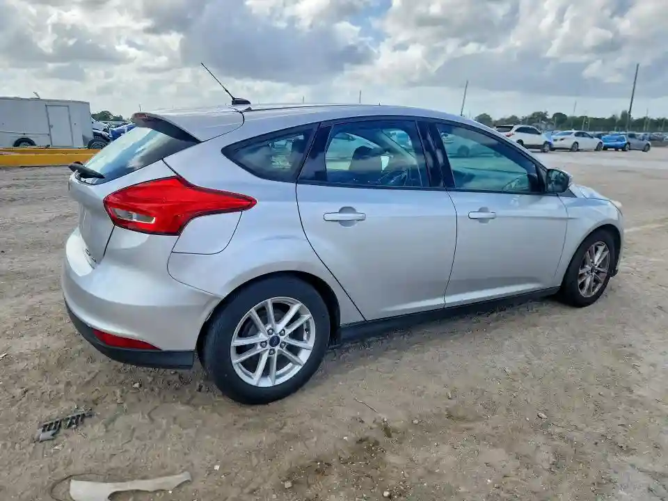 1FADP3K20GL359456 2016 FORD FOCUS-2
