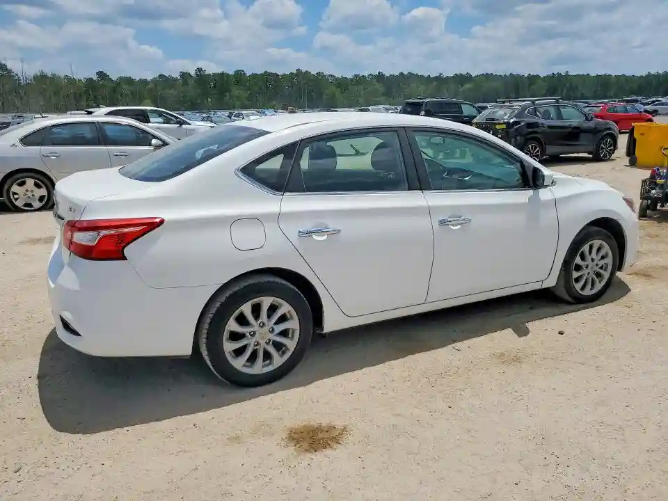 3N1AB7AP2JY239353 2018 NISSAN SENTRA-2