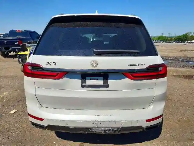 5UXCX4C51KLS38107 2019 BMW X7-5