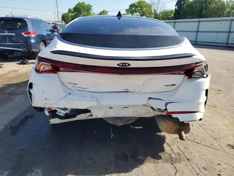 5XXG64J28MG047530 2021 KIA K5-5