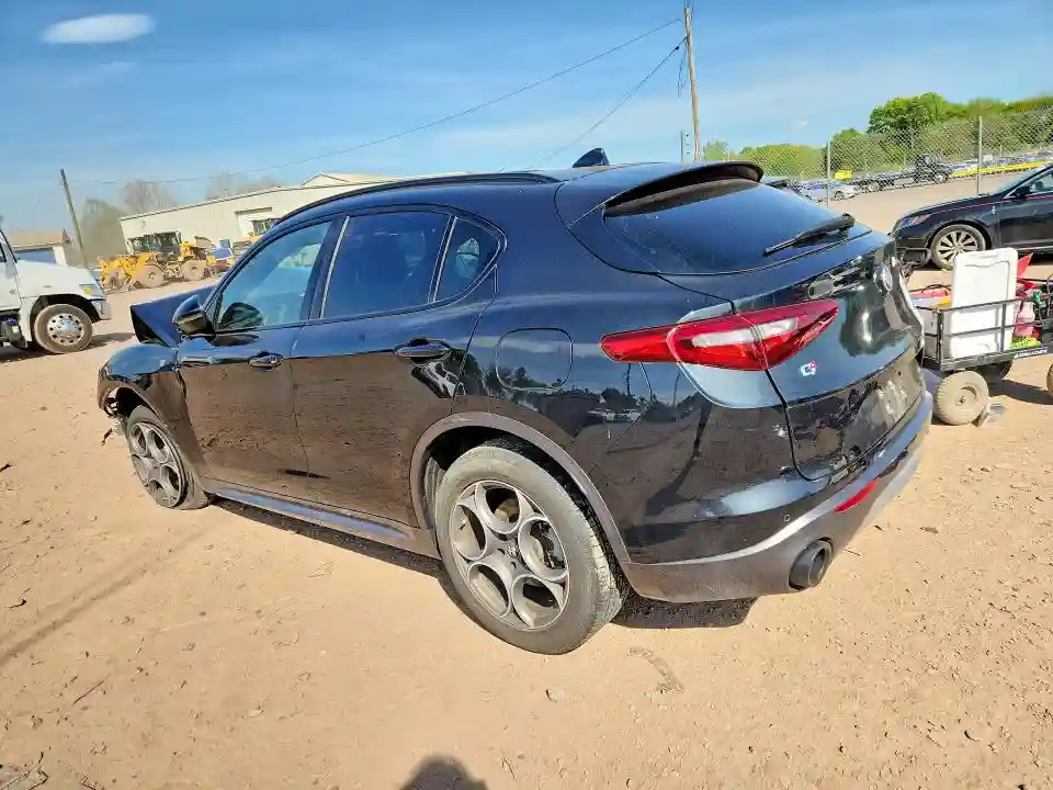 ZASPAKBN4N7D39494 2022 ALFA ROMEO STELVIO-1