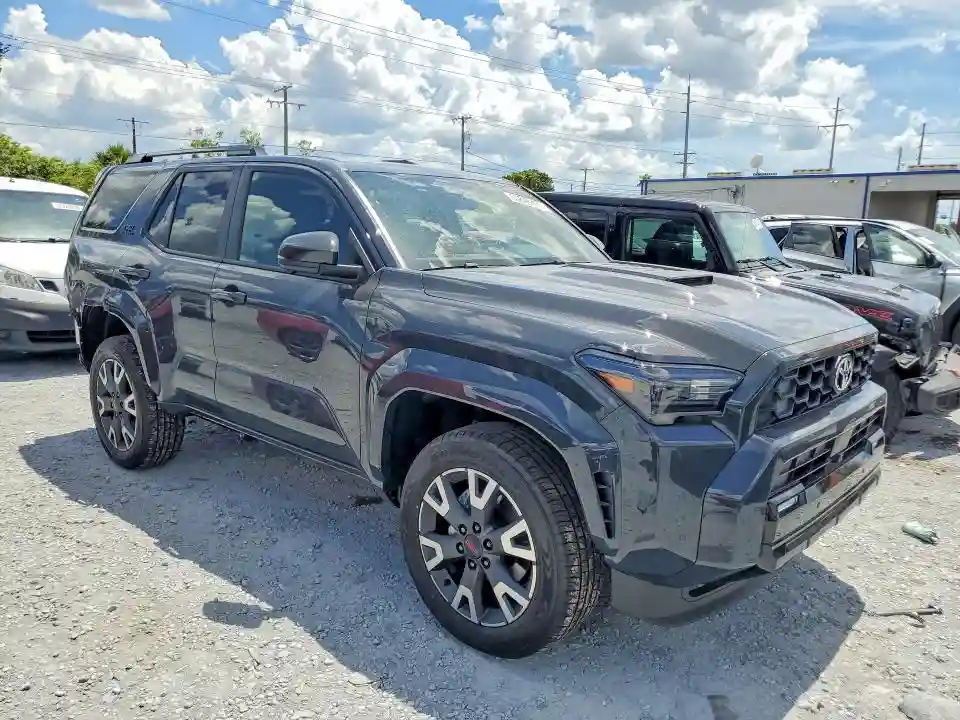 JTEVA5AR4T5012345 2026 TOYOTA 4RUNNER-3