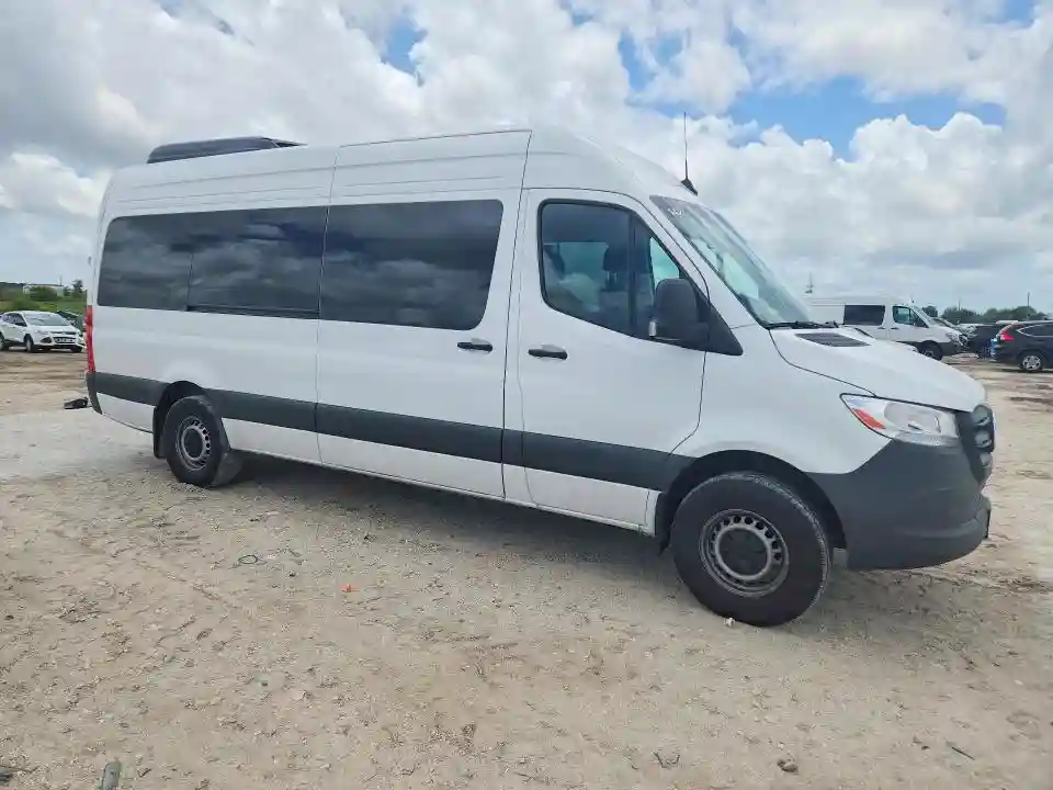 W1Z4KGHY1ST205821 2025 MERCEDES-BENZ SPRINTER-3