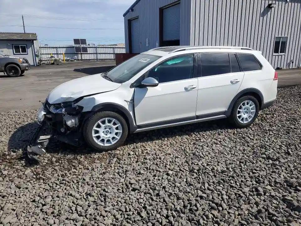 3VWH17AU6HM527735 2017 VOLKSWAGEN GOLF-0