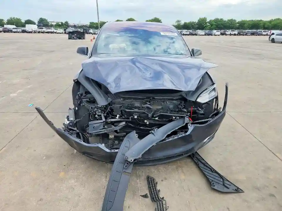 5YJXCBE28MF323229 2021 TESLA MODEL X-4