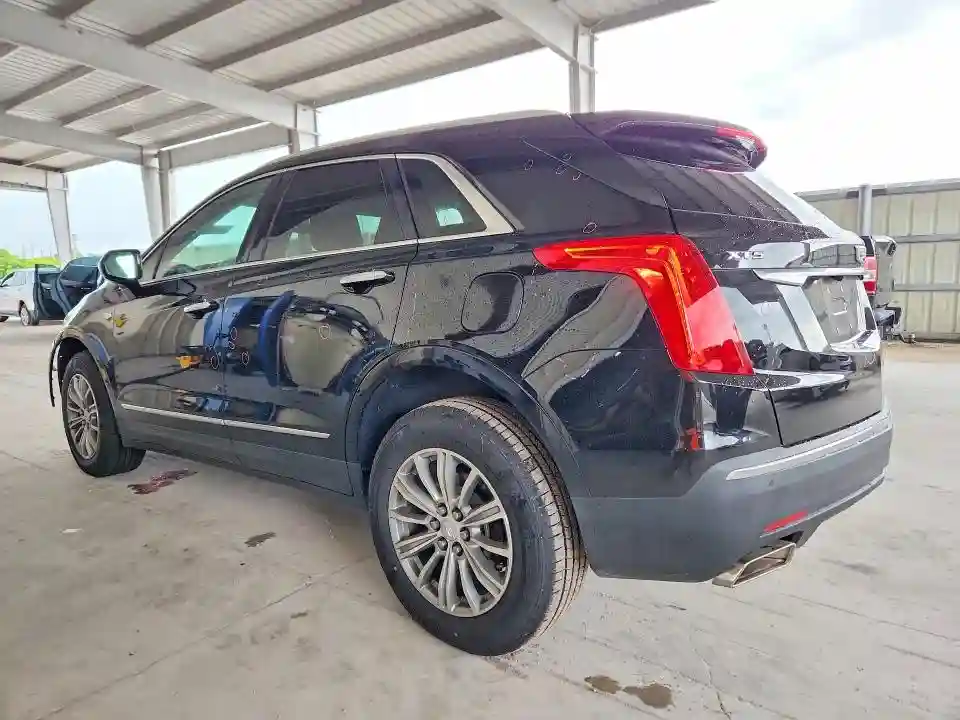 1GYKNCRS6JZ230309 2018 CADILLAC XT5-1