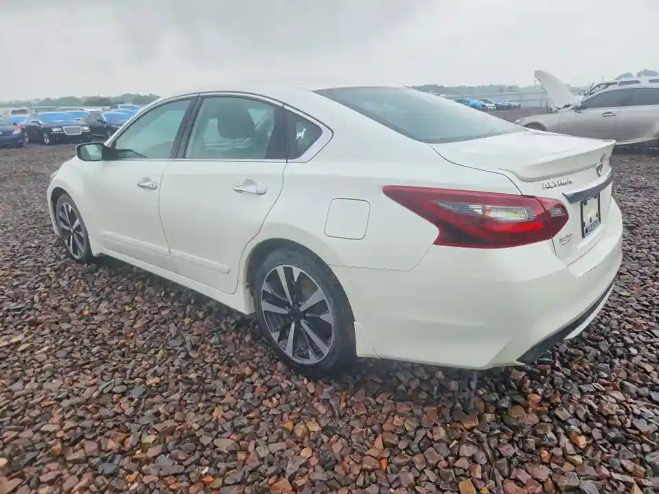 1N4AL3AP7JC101325 2018 NISSAN ALTIMA-1