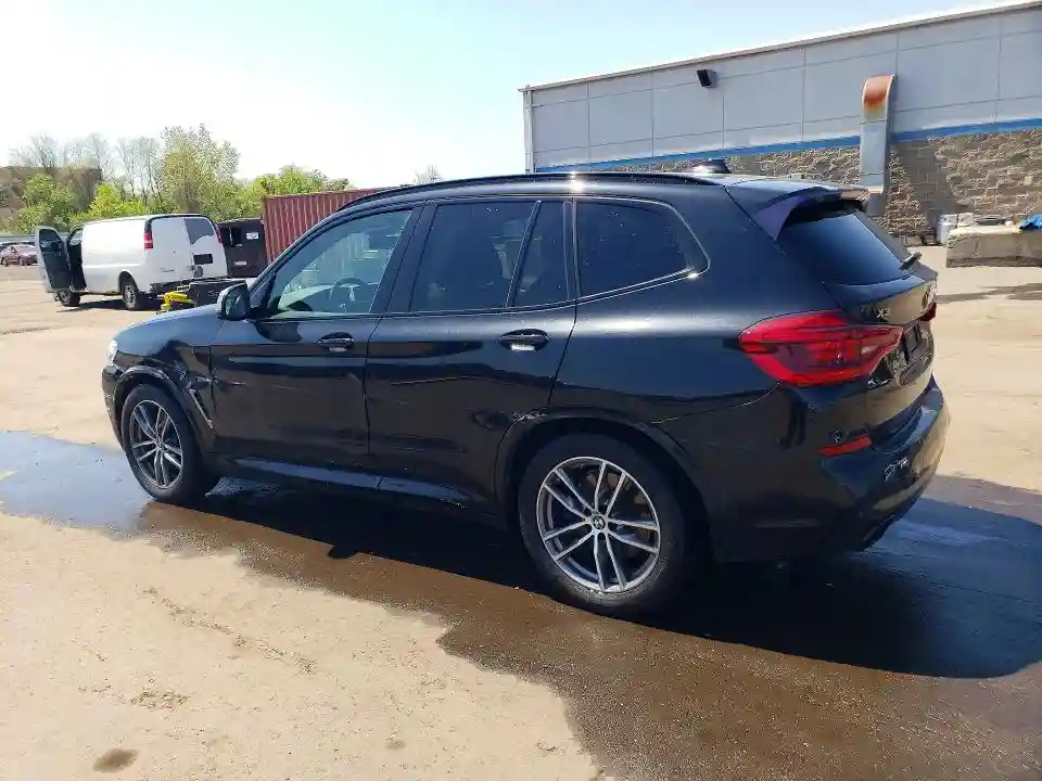 5UXTS3C58J0Y97486 2018 BMW X3-1