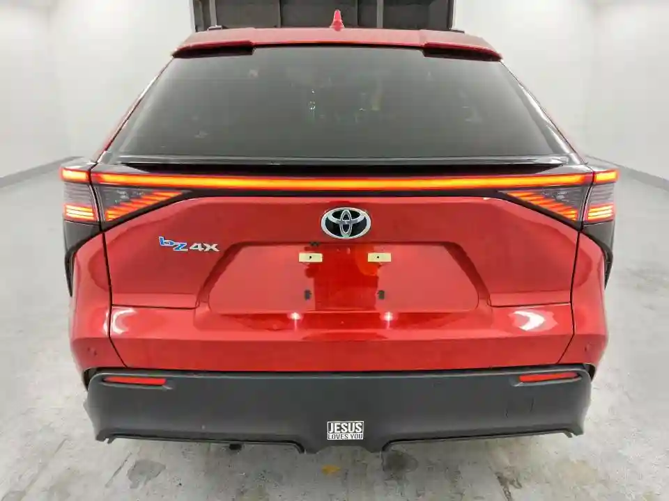 JTMAAAAA6PA027898 2023 TOYOTA ALL OTHER-5