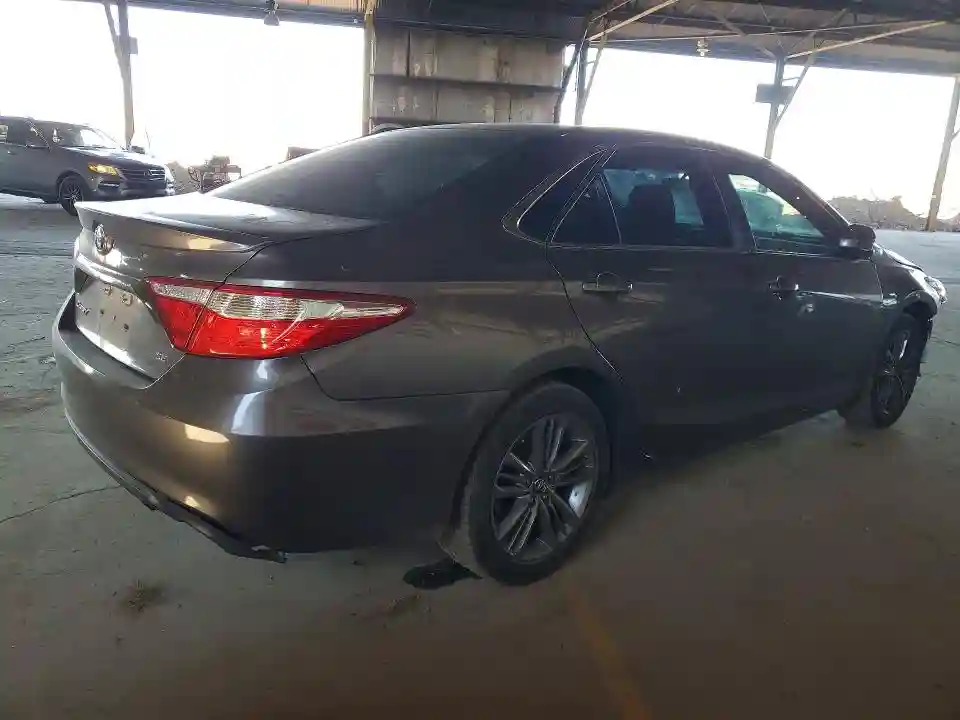 4T1BF1FK1GU238606 2016 TOYOTA CAMRY-2