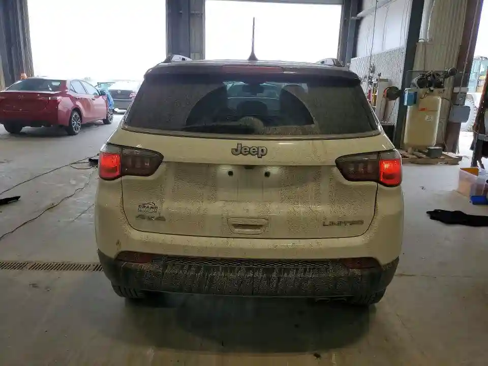 3C4NJDCB8KT827239 2019 JEEP COMPASS-5