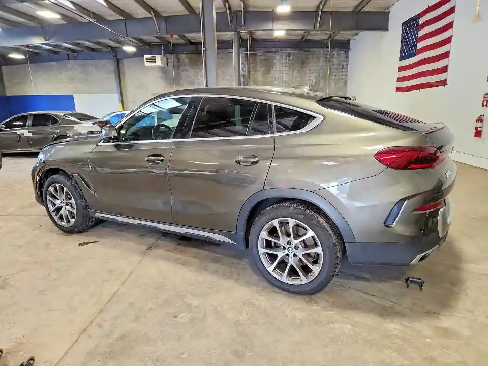 5UXCY6C08N9L97608 2022 BMW X6-1