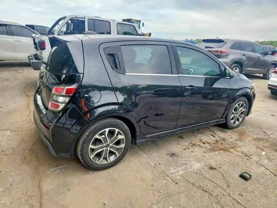 1G1JD6SB8J4120061 2018 CHEVROLET SONIC-2
