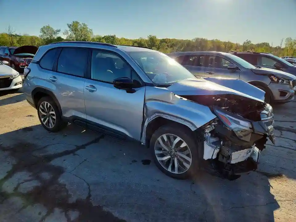 JF2SLDTC6SH600220 2025 SUBARU FORESTER-3