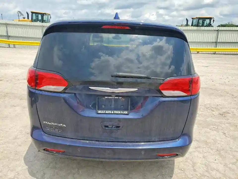 2C4RC1DG9HR553744 2017 CHRYSLER PACIFICA-5