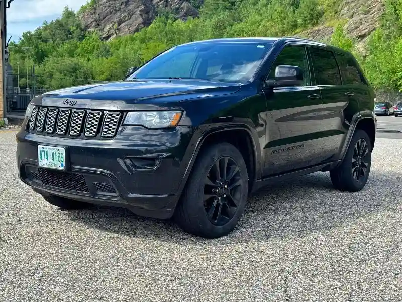 1C4RJFAG0JC139919 2018 JEEP CHEROKEE-1