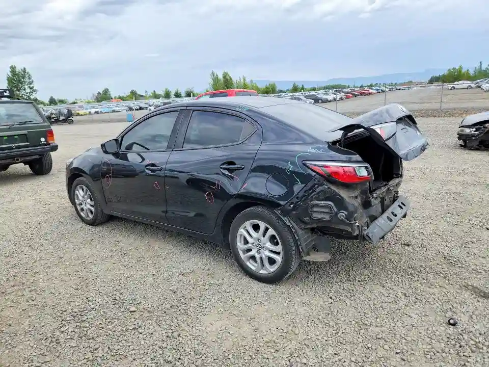 3MYDLBYV4HY153651 2017 TOYOTA YARIS IA B-1