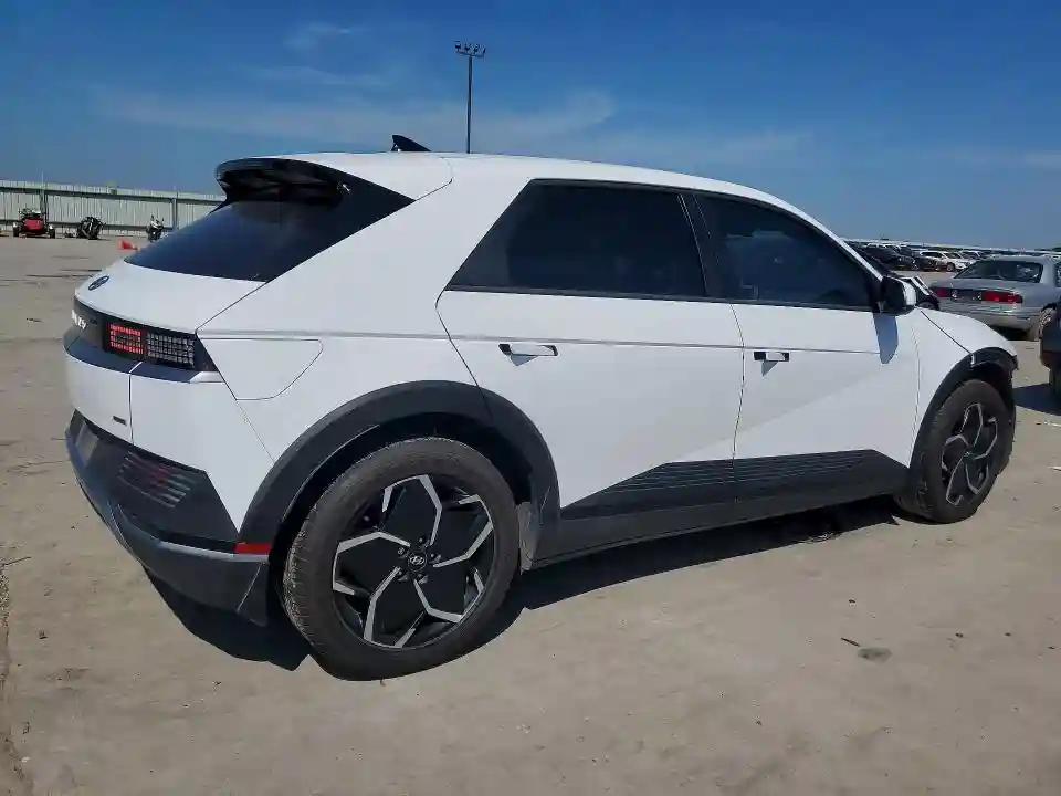 KM8KNDAFXPU206669 2023 HYUNDAI IONIQ-2