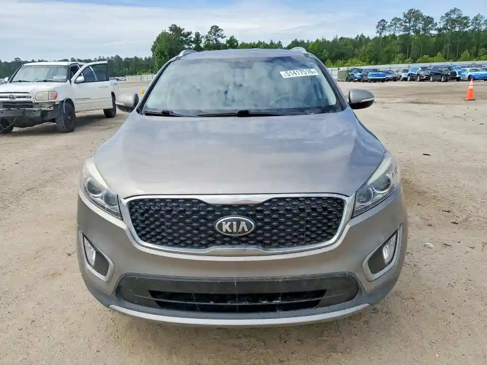 5XYPH4A5XJG385880 2018 KIA SORENTO-4