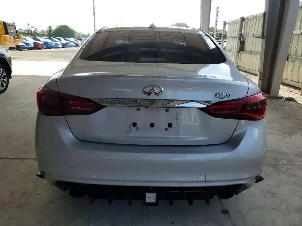 JN1EV7AP5JM590642 2018 INFINITI Q50-5