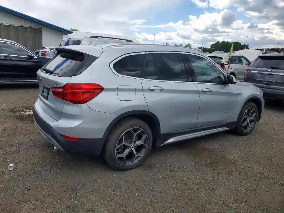 WBXHT3C31GP886321 2016 BMW X1-2