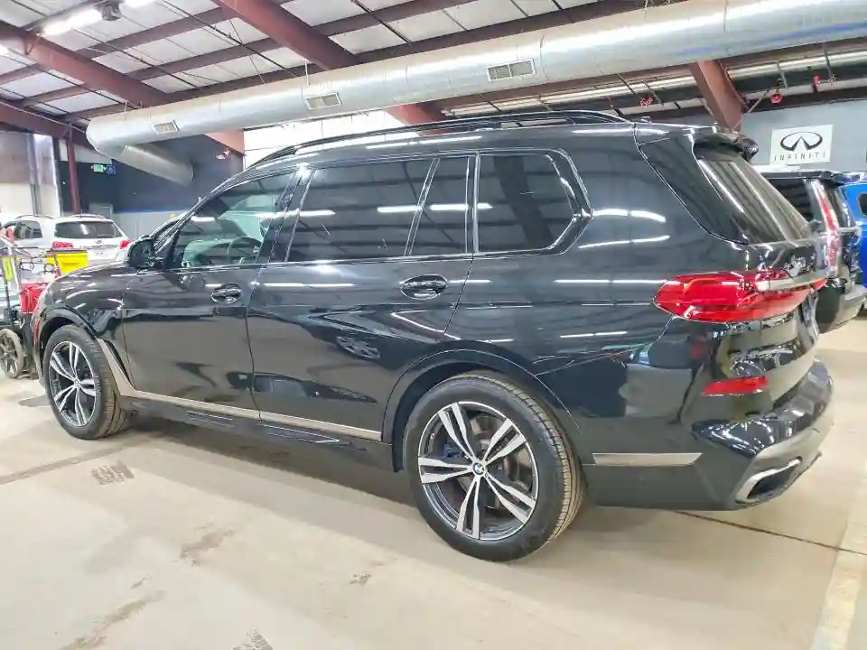 5UXCX6C00LLE35984 2020 BMW X7-1
