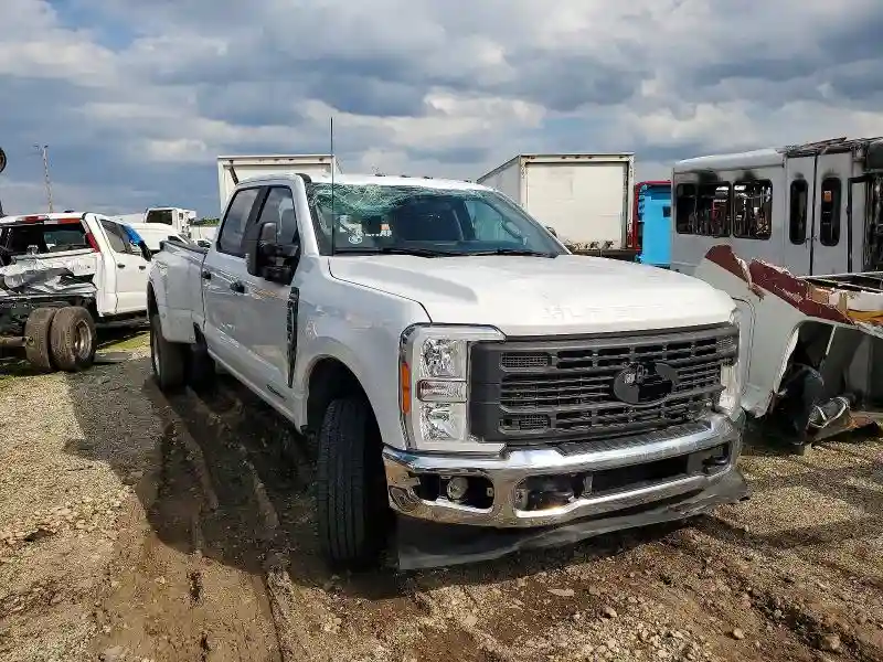 1FT8W3DTXPED75608 2023 FORD F350-0