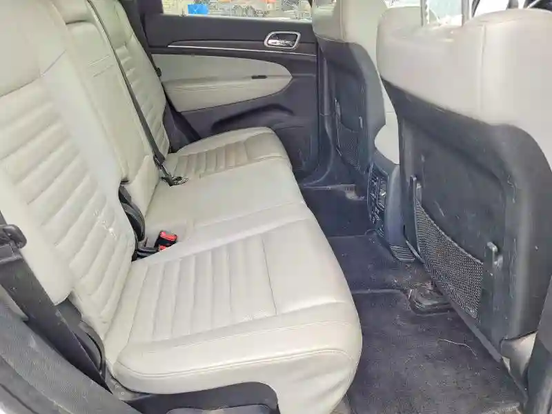 1C4RJFBG0JC132497 2018 JEEP CHEROKEE-5