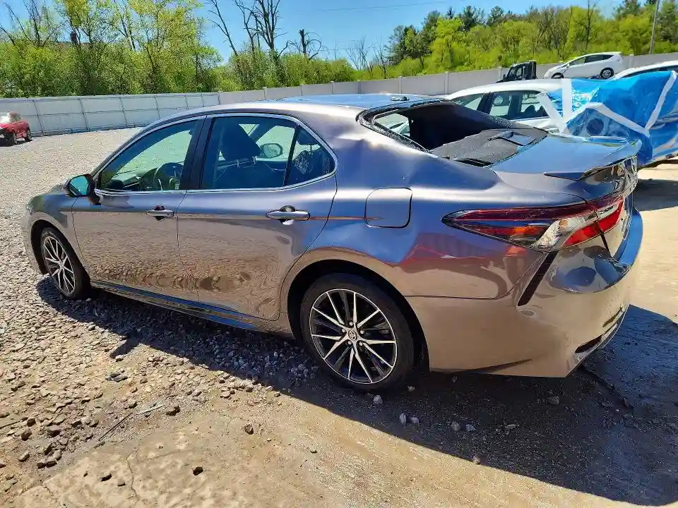 4T1G11AK6MU410510 2021 TOYOTA CAMRY-1
