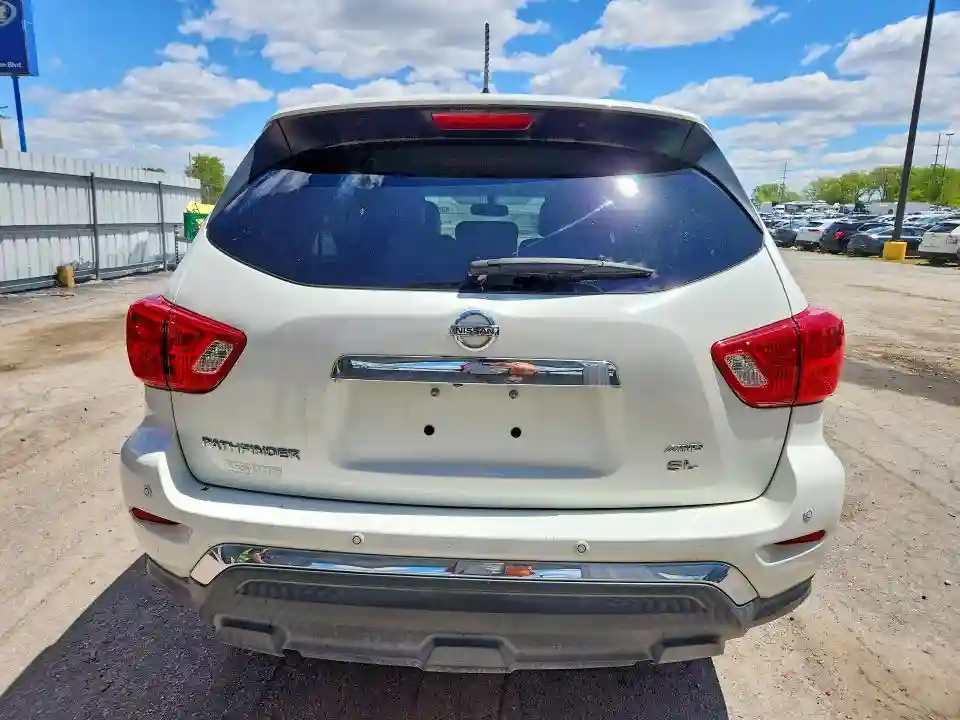 5N1DR2MMXHC675425 2017 NISSAN PATHFINDER-5