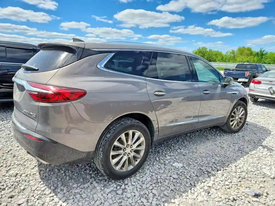 5GAEVAKW4JJ163083 2018 BUICK ENCLAVE-2