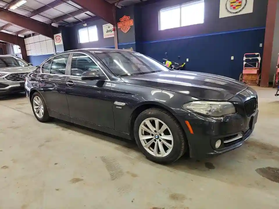 WBA5A7C56FD626301 2015 BMW 5 SERIES-3