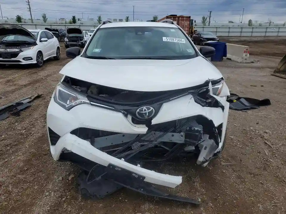 JTMBFREV5JJ746570 2018 TOYOTA RAV4-4