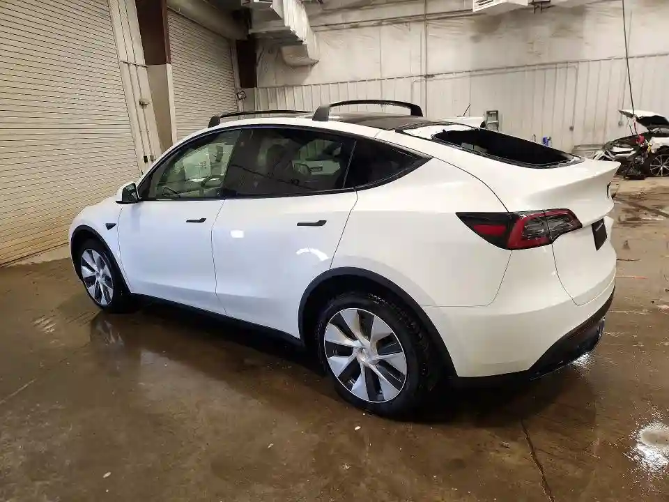 7SAYGDEE9PF714007 2023 TESLA MODEL Y-1