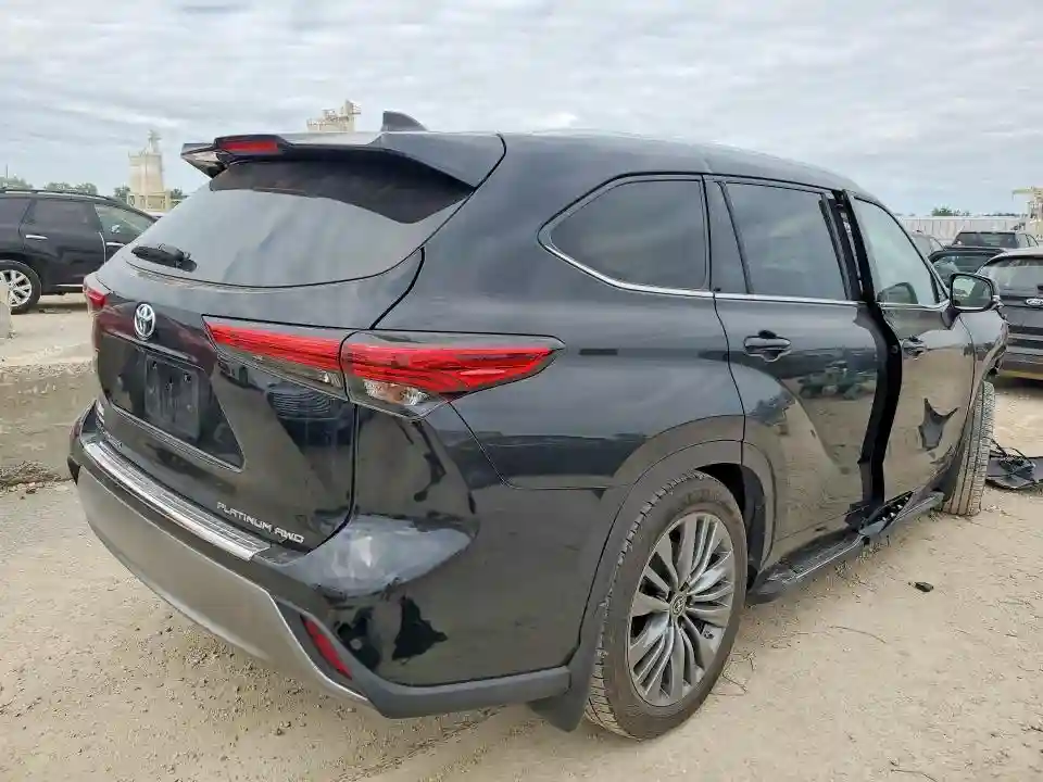 5TDFZRBHXMS122665 2021 TOYOTA HIGHLANDER-2