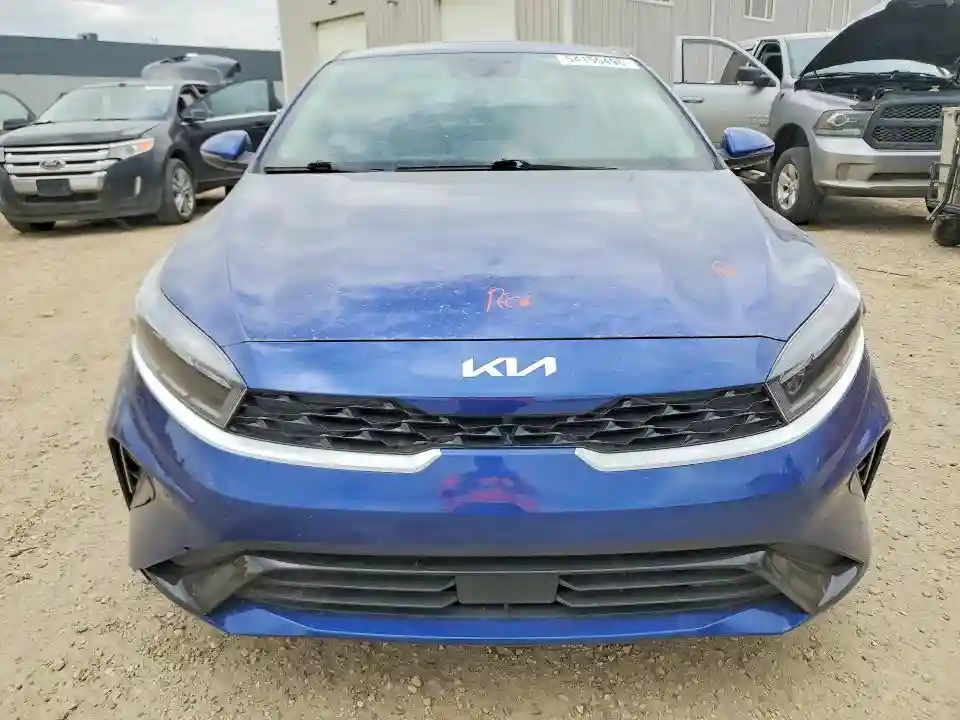 3KPF34AD6PE571360 2023 KIA FORTE-4