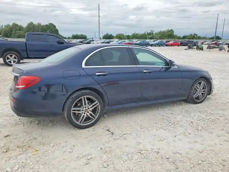 WDDZF4JB1JA392050 2018 MERCEDES-BENZ E-CLASS-2