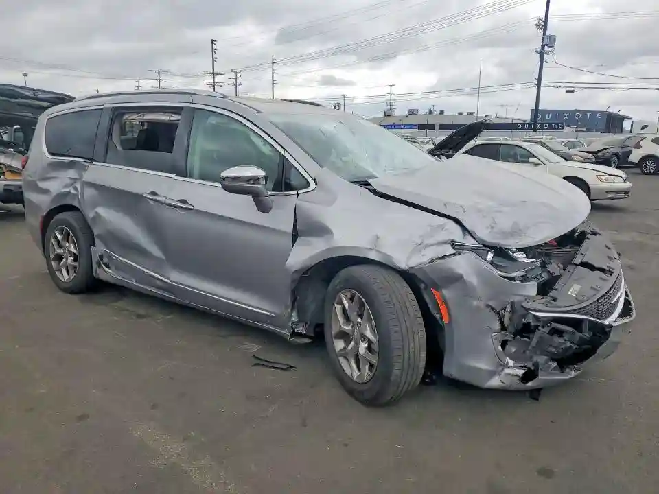 2C4RC1GG2JR273794 2018 CHRYSLER PACIFICA-3