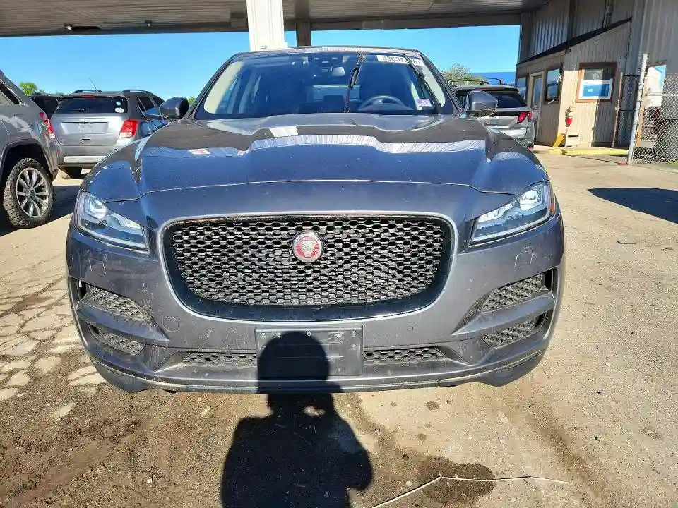 SADCK2BV7HA898246 2017 JAGUAR F-PACE-4