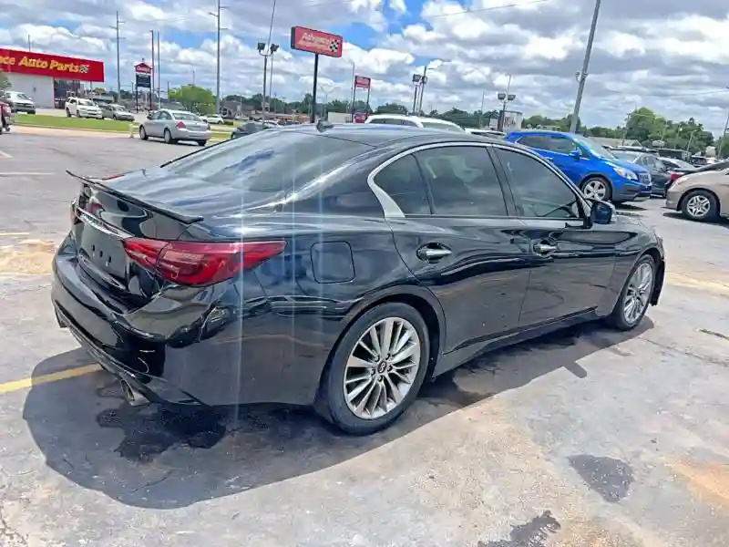 JN1EV7AP5JM354296 2018 INFINITI Q50-3