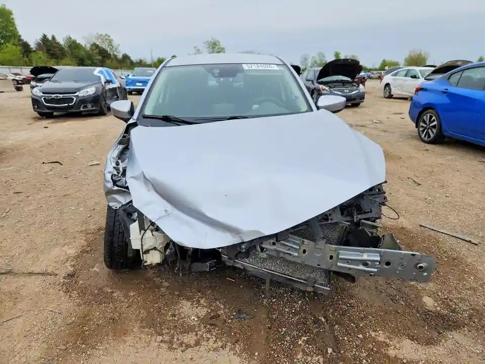 3MYDLBYVXHY175489 2017 TOYOTA YARIS-4