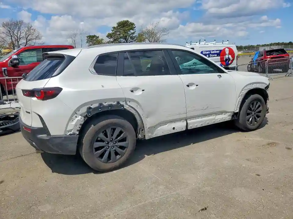 7MMVABBM8SN305654 2025 MAZDA CX-50-2