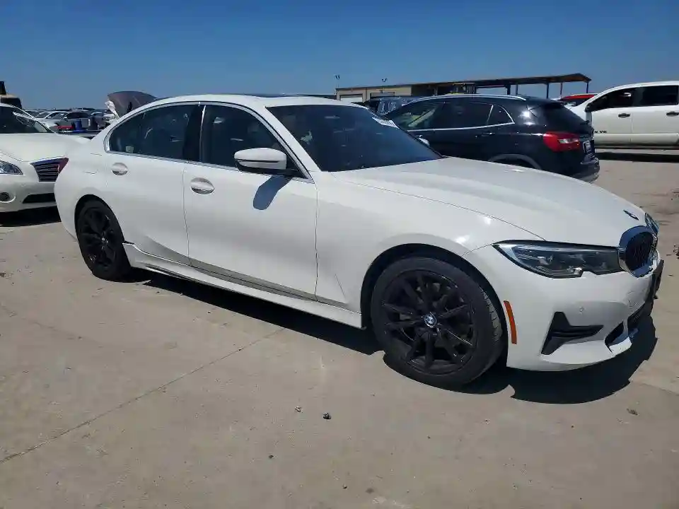 3MW5R1J05L8B12347 2020 BMW 3 SERIES-3