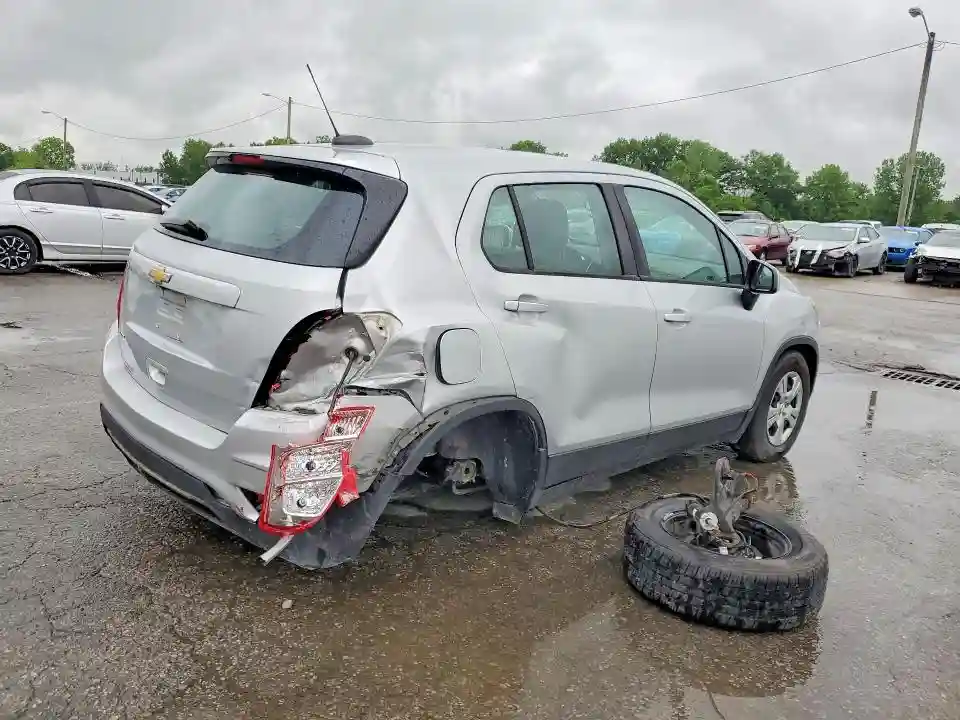 3GNCJKSB4JL206681 2018 CHEVROLET TRAX-2